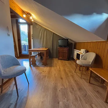 Avec Balcon Au Coeur D'abondance, Proche Des Pistes, Ideal Pour 4 Personnes - Fr-1-692-10 *